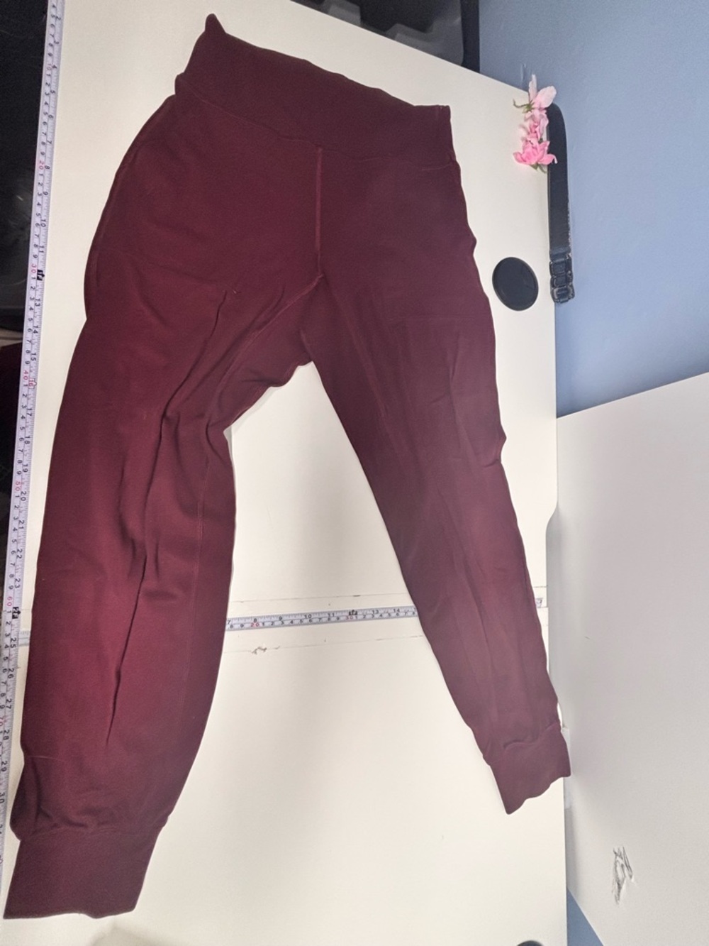 Lululemon Burgundy Leggings size 4 - Picture 2 of 3